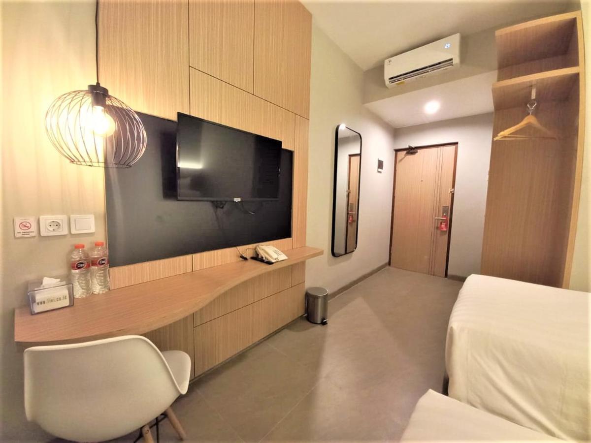 Front One King Hotel Tuban Tuban  ภายนอก รูปภาพ
