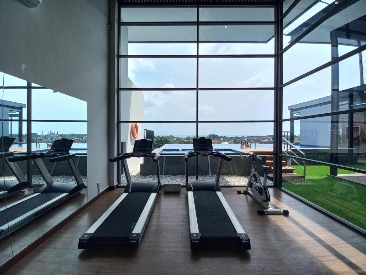 Front One King Hotel Tuban Tuban  ภายนอก รูปภาพ