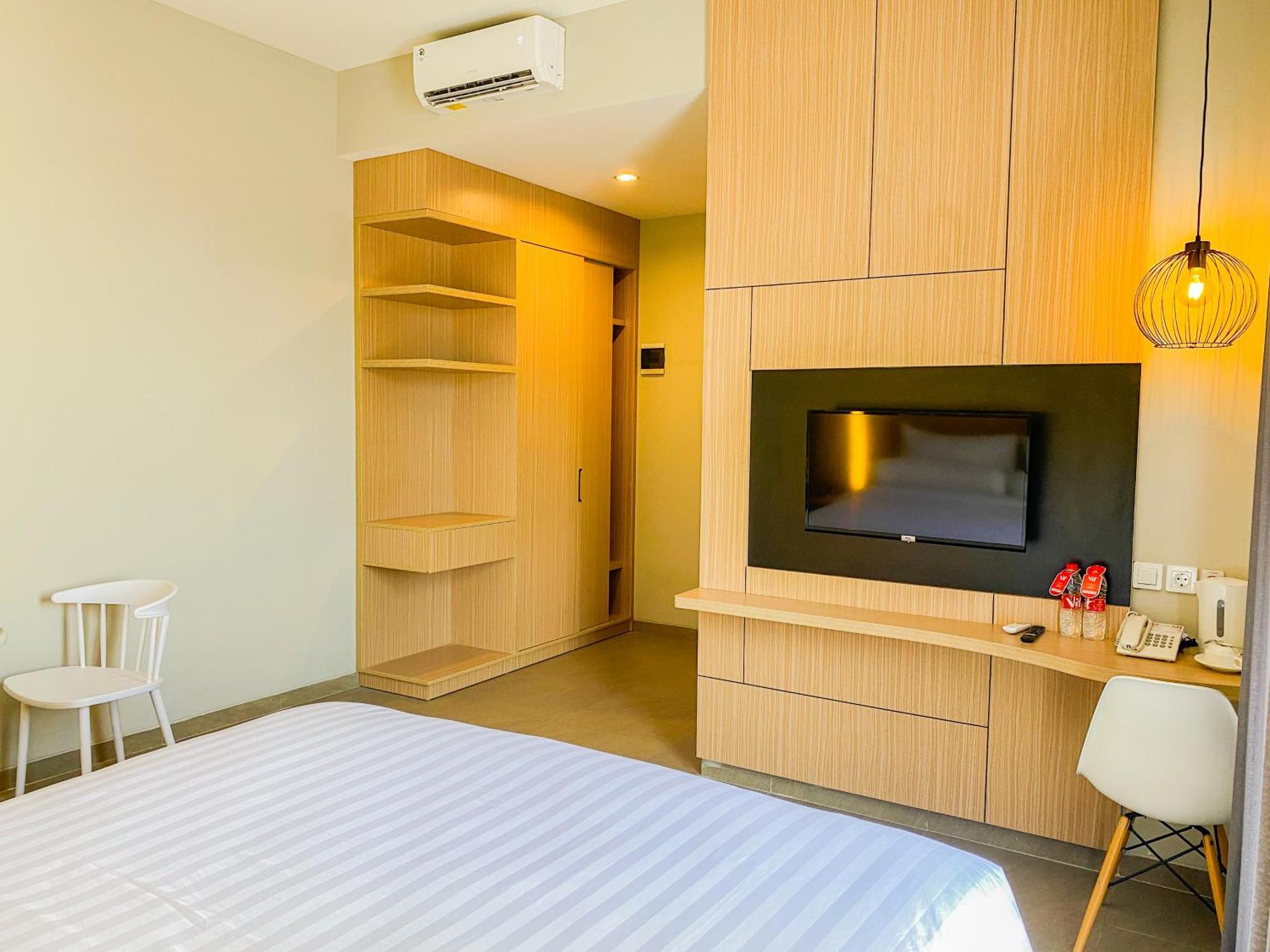 Front One King Hotel Tuban Tuban  ภายนอก รูปภาพ